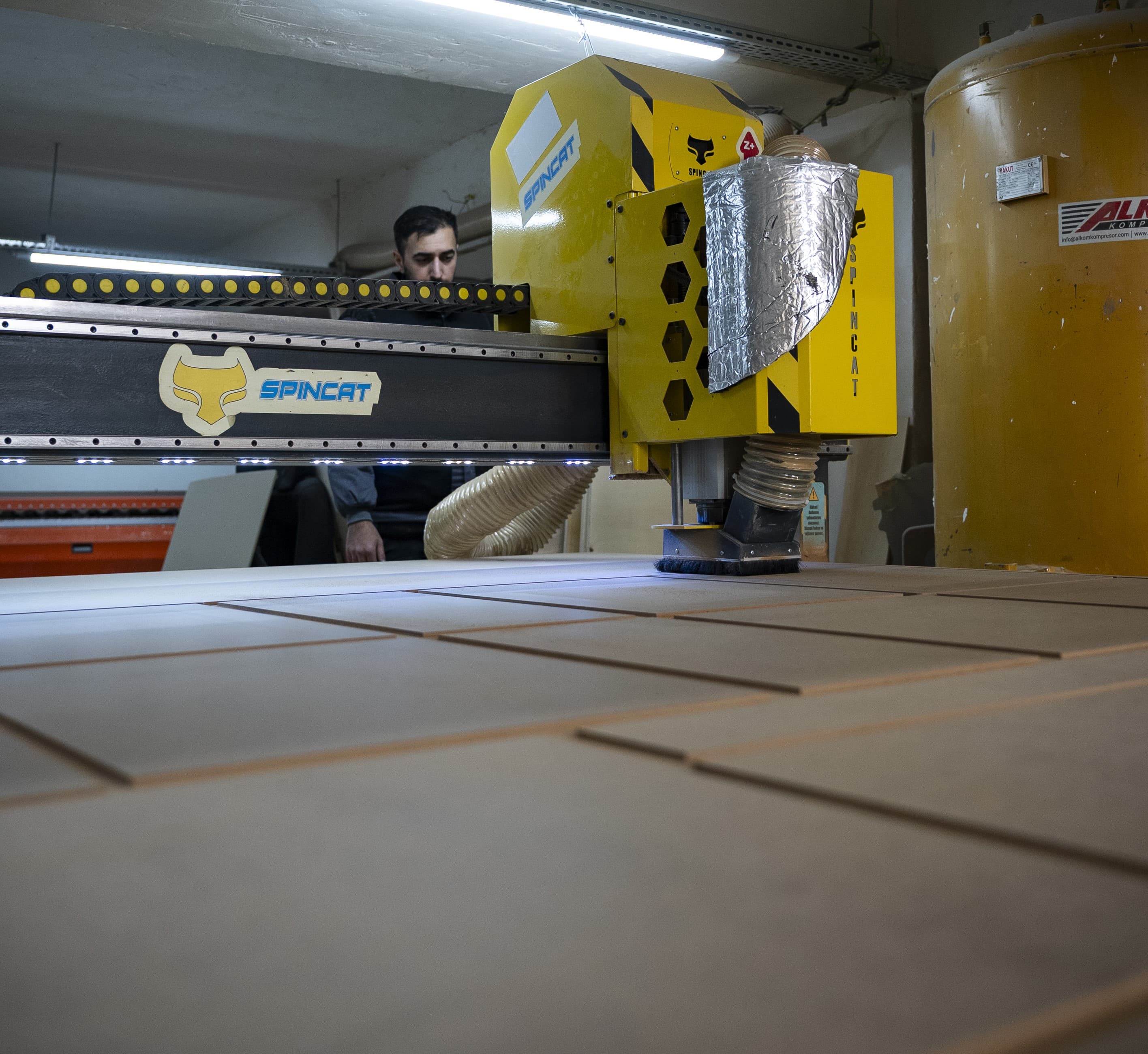 Karavan üretiminde CNC ve atölye çalışması